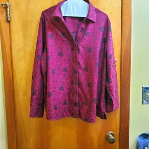 Foxcroft 18W non iron shaped fit shirt red flowers